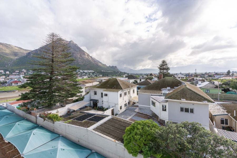 To Let 3 Bedroom Property for Rent in Muizenberg Western Cape